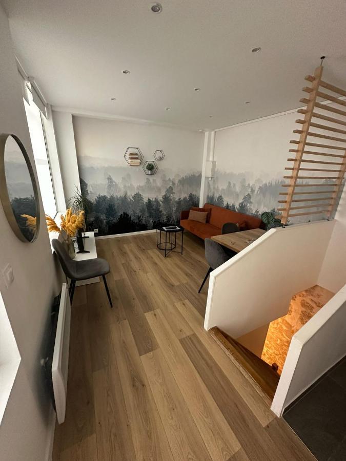 شقة Modern And Warm Fully Renovated Split Level Apart Steps Away From The Grands Boulevard باريس المظهر الخارجي الصورة