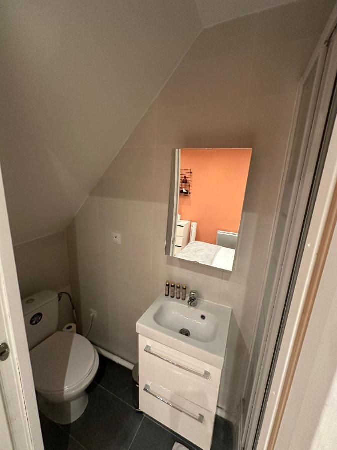 شقة Modern And Warm Fully Renovated Split Level Apart Steps Away From The Grands Boulevard باريس المظهر الخارجي الصورة