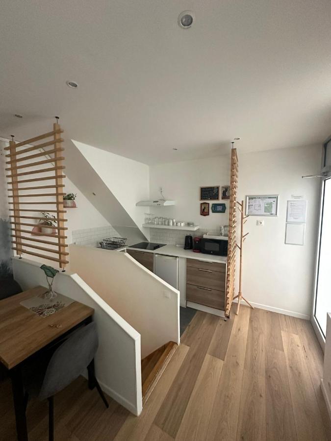 شقة Modern And Warm Fully Renovated Split Level Apart Steps Away From The Grands Boulevard باريس المظهر الخارجي الصورة